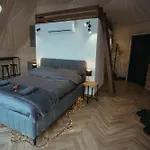 Luxuszelt Glamping Pod Hradom Sukromne Jacuzzi A Sauna Bardejov