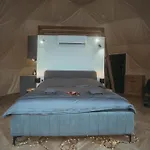 Glamping Pod Hradom Sukromne Jacuzzi A Sauna Luxuszelt Bardejov