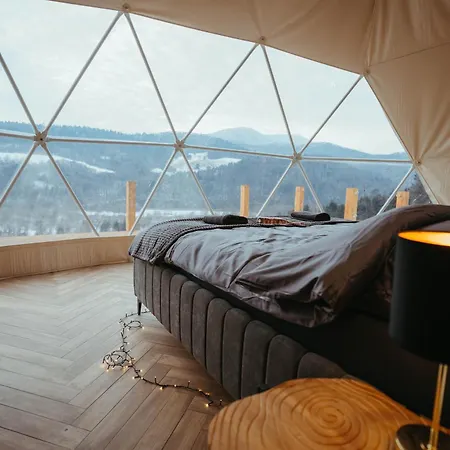 Glamping Pod Hradom Sukromne Jacuzzi A Sauna Bardejów