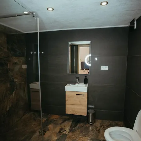 Glamping Pod Hradom Sukromne Jacuzzi A Sauna *