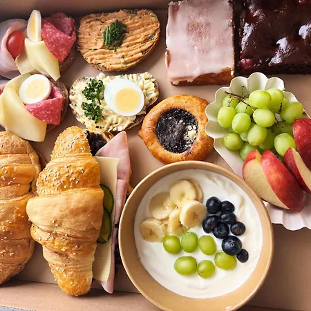 Glamping Pod Hradom Súkromné Jacuzzi A Sauna * Bardejov