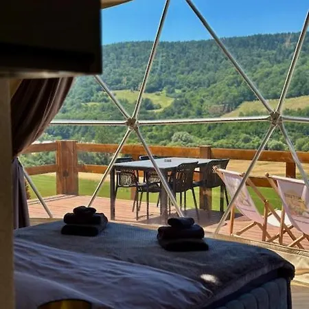 Glamping Pod Hradom Súkromné Jacuzzi A Sauna