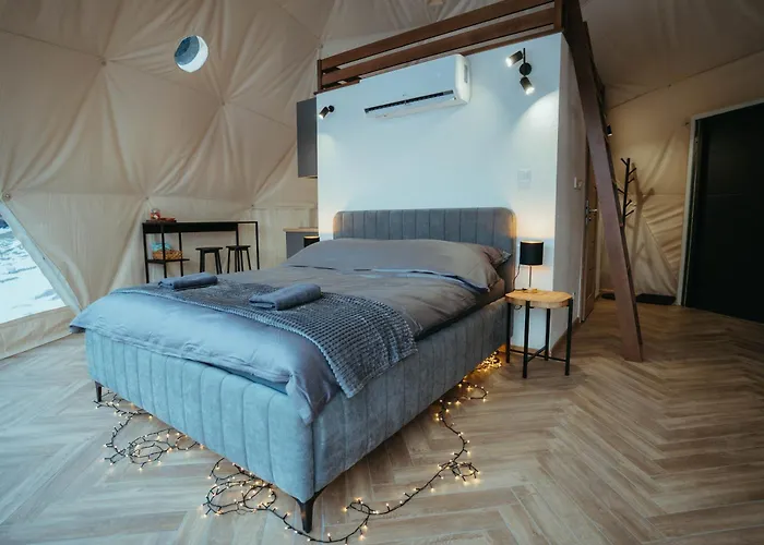 Glamping Pod Hradom Súkromné Jacuzzi A Sauna