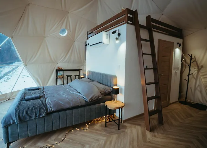 Glamping Pod Hradom Súkromné Jacuzzi A Sauna Bardejov