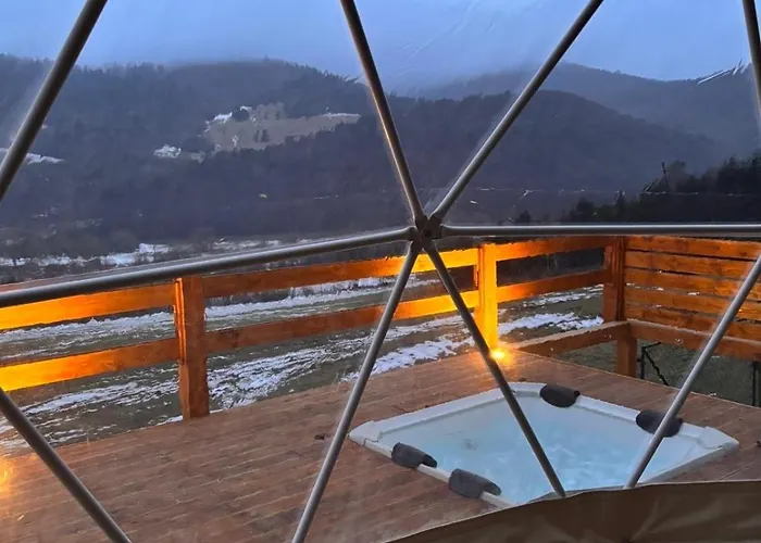 Glamping Pod Hradom Sukromne Jacuzzi A Sauna *