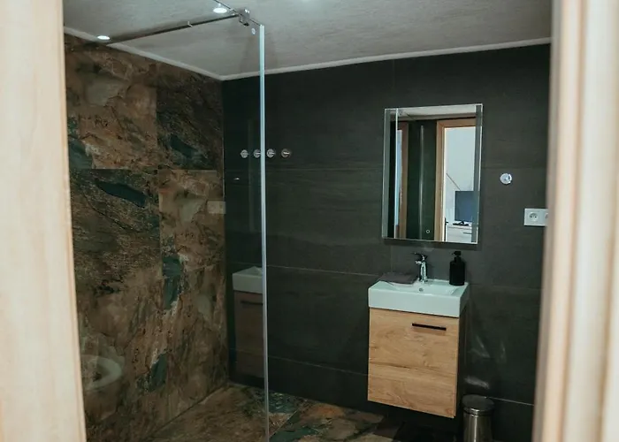 Glamping Pod Hradom Súkromné Jacuzzi A Sauna *